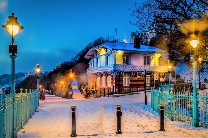 The Spa Chalet Scarborough Hot Tub, Pool, Gym, Beach Location Eksteriør bilde